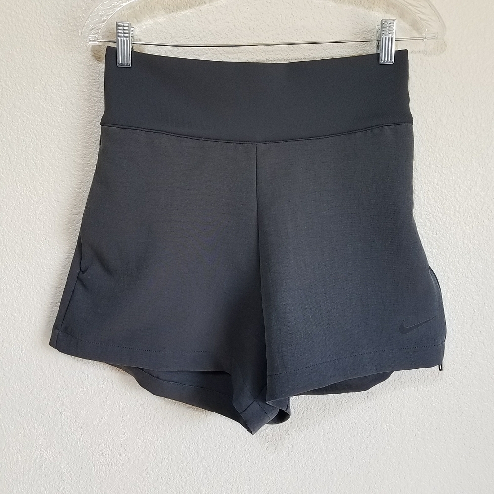 Nike Women's Team Tech Pack Woven Shorts